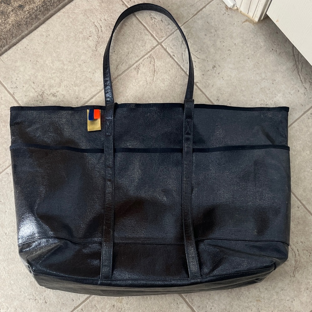 Elegant Blue Tote Bag with Colorful Accent